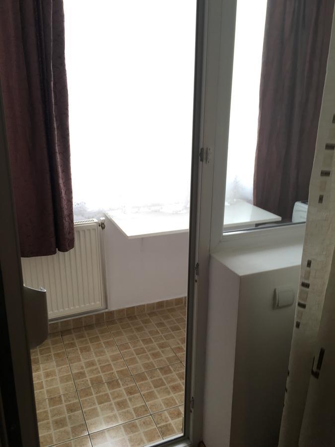 Regim Fundeni Restaurant Margineni Apartament